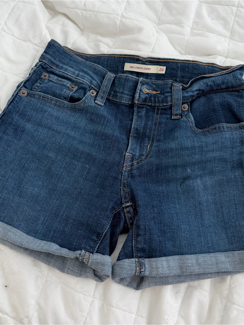 LEVIS Denim Mid-Length Roll Cuff Shorts - Blue